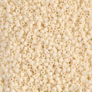 DB0762 - Mat Opaque Dark Cream