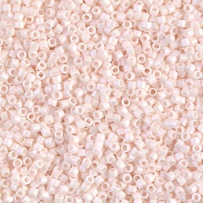 DB1520 - Mat Opaque Bisque White AB